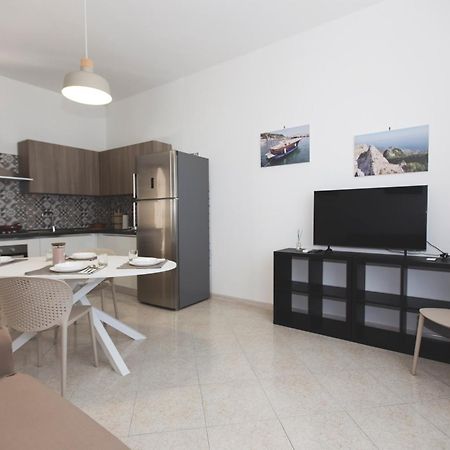 Brecchembe - Holiday Home In The Center Of Lacco Ameno 라코아메노 외부 사진